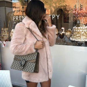 Meet your Posher, Shani